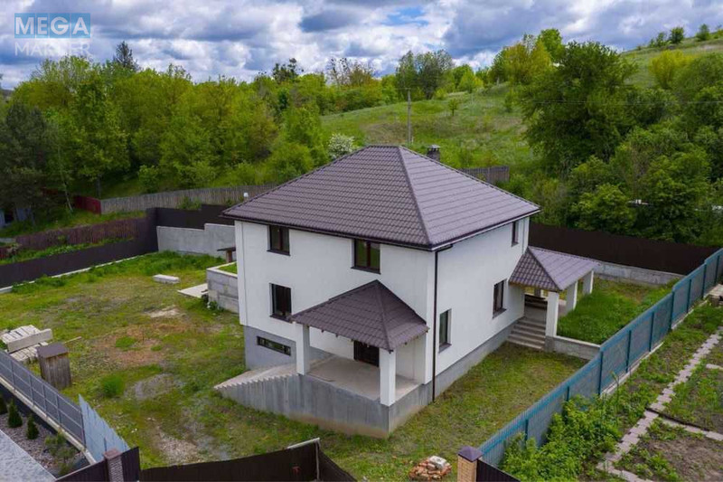 Продаж дома, 2 поверху, 255 кв.м, 4 кімнати, ділянка 12 соток, <a class="location-link" href="/roslavichi/" title="Недвижимость Рославичі">Рославичі</a>, Жовтнева, 2 (изображение 1)
