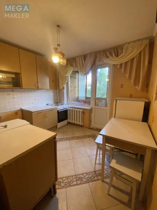 Оренда 1 кімнатної квартири, <a class="location-link" href="/kiev/" title="Недвижимость Київ">Київ</a>, <a class="location-link" href="/kiev/obolonskij/" title="Недвижимость Оболонський район">Оболонський р-н</a>, Героїв Сталінграду просп., 25 (изображение 1)