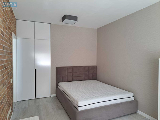 Оренда 1 кімнатної квартири, <a class="location-link" href="/kiev/" title="Недвижимость Київ">Київ</a>, <a class="location-link" href="/kiev/podolskij/" title="Недвижимость Подільський район">Подільський р-н</a>, Правди просп., 45а (изображение 1)