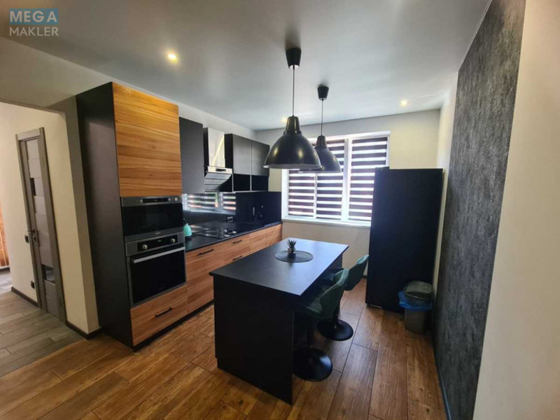 Продаж 3 кімнатної квартири (125/50/21), 2 пов. 3 пов. будинку, <a class="location-link" href="/borispol/" title="Недвижимость Бориспіль">Бориспіль</a>, Ясна (изображение 1)
