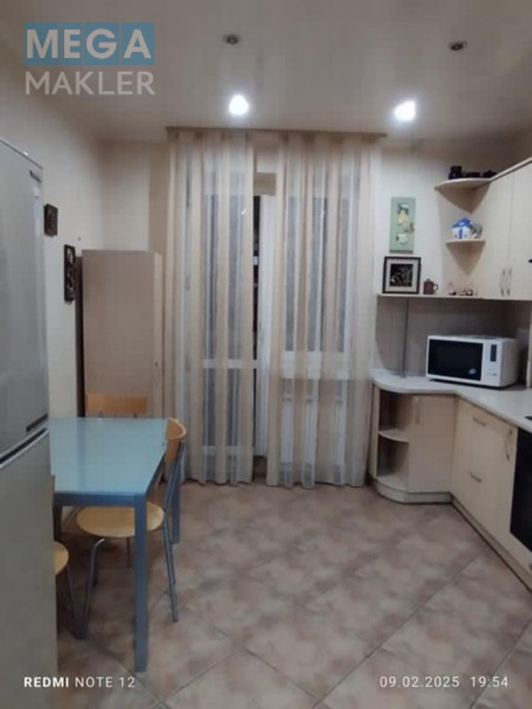 Продаж 2 кімнатної квартири (68/35/15), 7 пов. 10 пов. будинку, <a class="location-link" href="/odessa/" title="Недвижимость Одеса">Одеса</a>, <a class="location-link" href="/odessa/suvorovskij/" title="Недвижимость Суворовський район">Суворовський р-н</a>, Днепр. дорога (изображение 1)