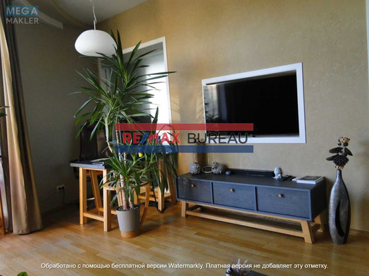 Продаж дома, 2&nbsp;поверху, 97&nbsp;кв.м, 3&nbsp;кімнати, ділянка 2&nbsp;сотки, <a class="location-link" href="/kiev/" title="Недвижимость Київ">Київ</a>, <a class="location-link" href="/kiev/podolskij/" title="Недвижимость Подільський район">Подільський р-н</a>, Лисянська вул., 23 (изображение 1)