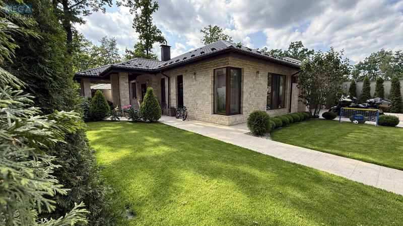 Продаж дома, 1 поверх, 185 кв.м, 3 кімнати, ділянка 5 соток, <a class="location-link" href="/irpen/" title="Недвижимость Ірпінь">Ірпінь</a>, гоголя, 25а (изображение 1)