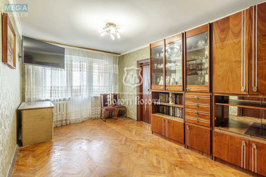 Продаж 2 кімнатної квартири (46/30/6,5), 3 пов. 5 пов. будинку, <a class="location-link" href="/kiev/" title="Недвижимость Київ">Київ</a>, <a class="location-link" href="/kiev/svyatoshinskij/" title="Недвижимость Святошинський район">Святошинський р-н</a>, Академіка Туполєва вул., 15в (изображение 1)