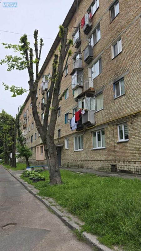 Продаж 1 кімнатної квартири (32,9/18/4,7), 2 пов. 5 пов. будинку, <a class="location-link" href="/brovary/" title="Недвижимость Бровари">Бровари</a>, Набережна (изображение 1)