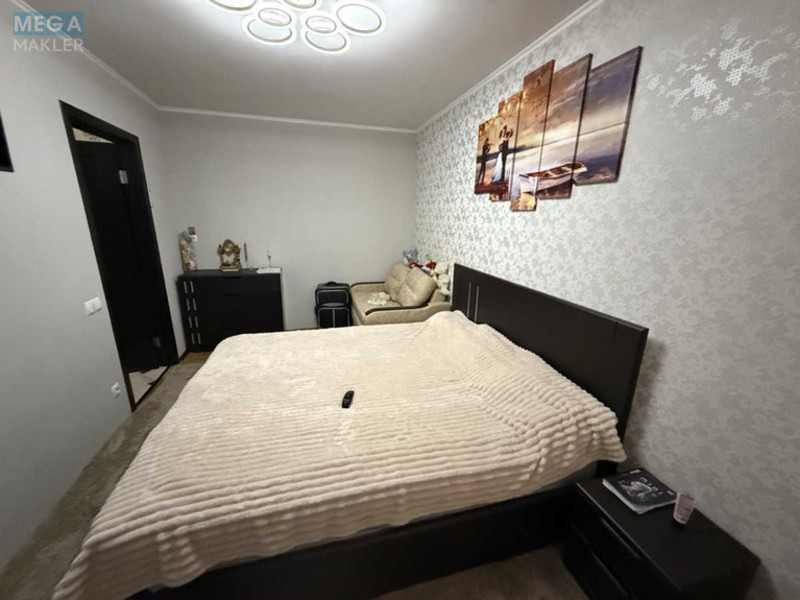 Оренда 2 кімнатної квартири, <a class="location-link" href="/kiev/" title="Недвижимость Київ">Київ</a>, <a class="location-link" href="/kiev/dneprovskij/" title="Недвижимость Дніпровський район">Дніпровський р-н</a>, Братиславская ул., 13 (изображение 1)