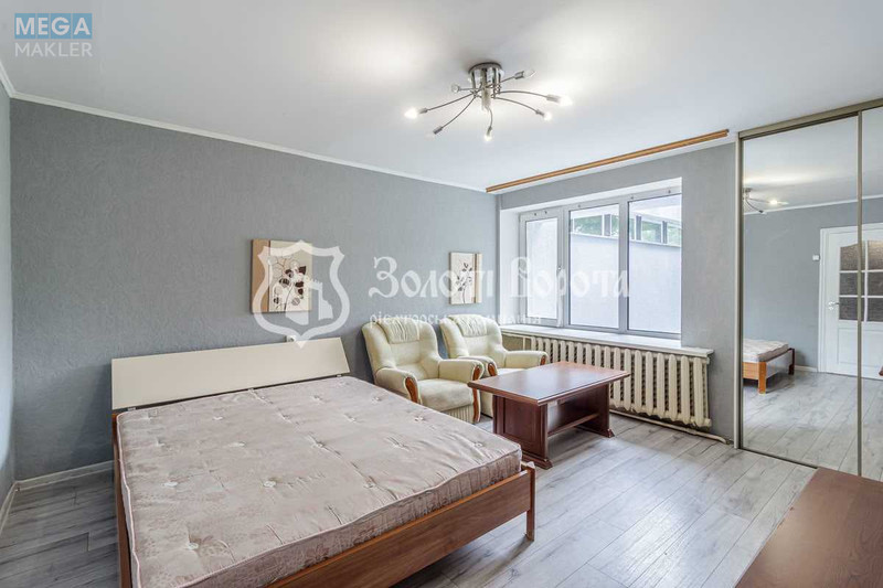 Продаж 1 кімнатної квартири (33/17/8), 1 пов. 11 пов. будинку, <a class="location-link" href="/kiev/" title="Недвижимость Київ">Київ</a>, <a class="location-link" href="/kiev/goloseevskij/" title="Недвижимость Голосіївський район">Голосіївський р-н</a>, Антоновича вул., 156 (изображение 1)