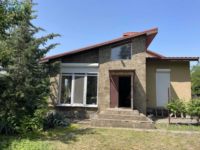Продаж дома, 2 поверху, 150 кв.м, 3 кімнати, ділянка 6 соток, <a class="location-link" href="/kirovskoe-pgt/" title="Недвижимость Кіровське">Кіровське</a>, сфера 1 (изображение 1)