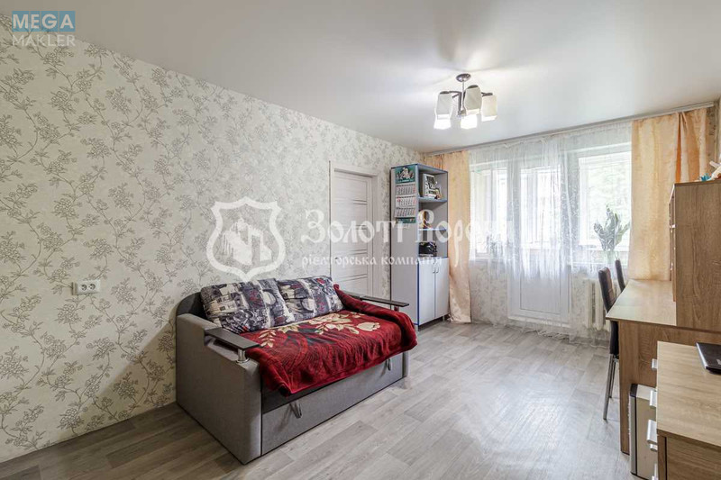 Продаж 2 кімнатної квартири (45/28/7), 3 пов. 5 пов. будинку, <a class="location-link" href="/kiev/" title="Недвижимость Київ">Київ</a>, <a class="location-link" href="/kiev/svyatoshinskij/" title="Недвижимость Святошинський район">Святошинський р-н</a>, Академіка Туполєва вул., 11б (изображение 1)