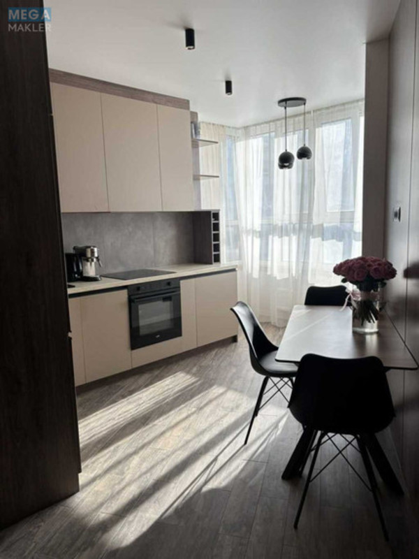 Оренда 1 кімнатної квартири, <a class="location-link" href="/kiev/" title="Недвижимость Київ">Київ</a>, <a class="location-link" href="/kiev/solomenskij/" title="Недвижимость Солом'янський район">Солом'янський р-н</a>, Новопольова вул., 2 (изображение 1)