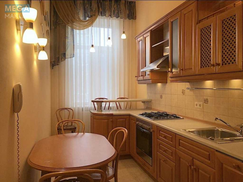 Оренда 2 кімнатної квартири, <a class="location-link" href="/kiev/" title="Недвижимость Київ">Київ</a>, <a class="location-link" href="/kiev/shevchenkovskij/" title="Недвижимость Шевченківський район">Шевченківський р-н</a>, Воровского ул., 38 (изображение 1)