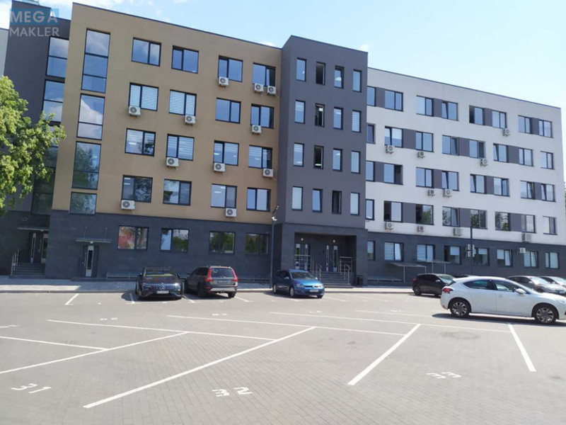 Оренда комерційної нерухомості, 92&nbsp;кв.м, под офис, <a class="location-link" href="/kiev/" title="Недвижимость Київ">Київ</a>, <a class="location-link" href="/kiev/dneprovskij/" title="Недвижимость Дніпровський район">Дніпровський р-н</a>, Уинстона Черчилля ул., 1 (изображение 1)