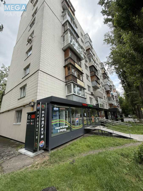 Продаж 2 кімнатної квартири (44,1/28,6/7), 4 пов. 9 пов. будинку, <a class="location-link" href="/kiev/" title="Недвижимость Київ">Київ</a>, <a class="location-link" href="/kiev/pecherskij/" title="Недвижимость Печерський район">Печерський р-н</a>, Лесі Українки бульв., 24б (изображение 1)