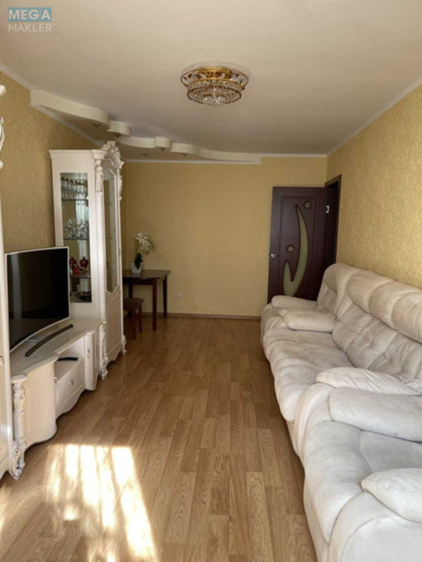Продаж 3 кімнатної квартири (65/50/9), 3 пов. 9 пов. будинку, <a class="location-link" href="/smela/" title="Недвижимость Сміла">Сміла</a>, Богдана Хмельницького (изображение 1)