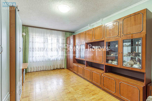 Продаж 3 кімнатної квартири (76,4/43/8,4), 7 пов. 16 пов. будинку, <a class="location-link" href="/kiev/" title="Недвижимость Київ">Київ</a>, <a class="location-link" href="/kiev/svyatoshinskij/" title="Недвижимость Святошинський район">Святошинський р-н</a>, Чистяківська вул., 11б (изображение 1)