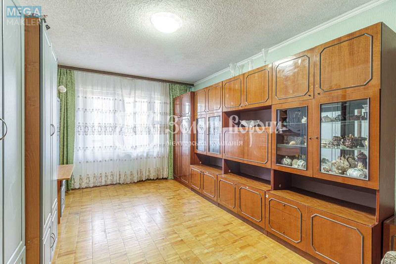 Продаж 3 кімнатної квартири (76,4/43/8,4), 7 пов. 16 пов. будинку, <a class="location-link" href="/kiev/" title="Недвижимость Київ">Київ</a>, <a class="location-link" href="/kiev/svyatoshinskij/" title="Недвижимость Святошинський район">Святошинський р-н</a>, Чистяківська вул., 11б (изображение 1)