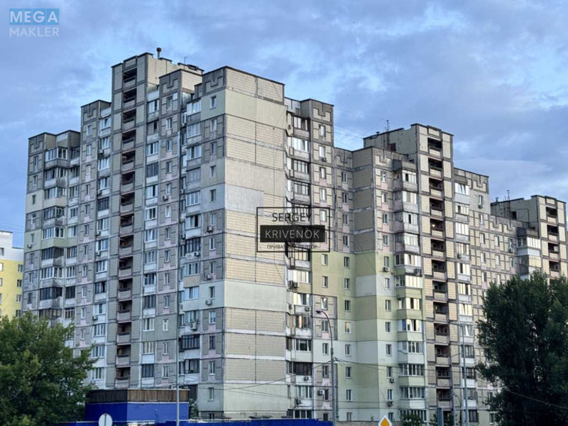 Продаж 1 кімнатної квартири (42,6/17,8/8,2), 8 пов. 16 пов. будинку, <a class="location-link" href="/kiev/" title="Недвижимость Київ">Київ</a>, <a class="location-link" href="/kiev/svyatoshinskij/" title="Недвижимость Святошинський район">Святошинський р-н</a>, Ирпенская ул., 63/5 (изображение 1)
