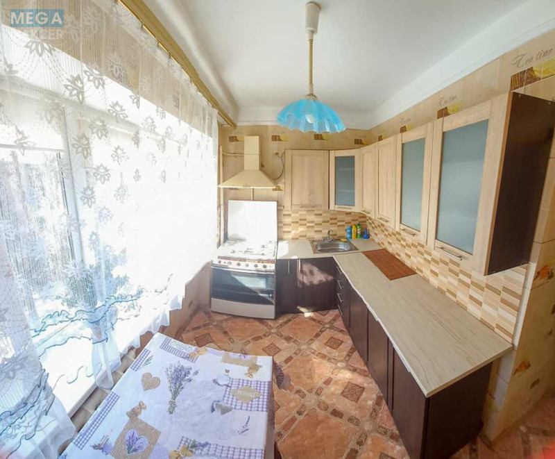 Продаж 2 кімнатної квартири (45/30/7), 5 пов. 5 пов. будинку, <a class="location-link" href="/kiev/" title="Недвижимость Київ">Київ</a>, <a class="location-link" href="/kiev/solomenskij/" title="Недвижимость Солом'янський район">Солом'янський р-н</a>, Донецька вул., 53 (изображение 1)