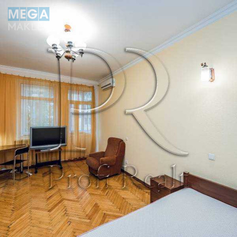 Продаж 1 кімнатної квартири (38/19/9), 3 пов. 3 пов. будинку, <a class="location-link" href="/kiev/" title="Недвижимость Київ">Київ</a>, <a class="location-link" href="/kiev/solomenskij/" title="Недвижимость Солом'янський район">Солом'янський р-н</a>, Преображенська вулиця, 12А (изображение 1)