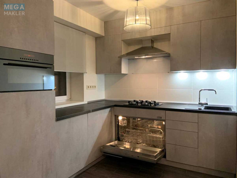 Продаж 2 кімнатної квартири (45/?/?), 5 пов. 5 пов. будинку, <a class="location-link" href="/kiev/" title="Недвижимость Київ">Київ</a>, <a class="location-link" href="/kiev/pecherskij/" title="Недвижимость Печерський район">Печерський р-н</a>, Леси Украинки бульв., 16 (изображение 1)