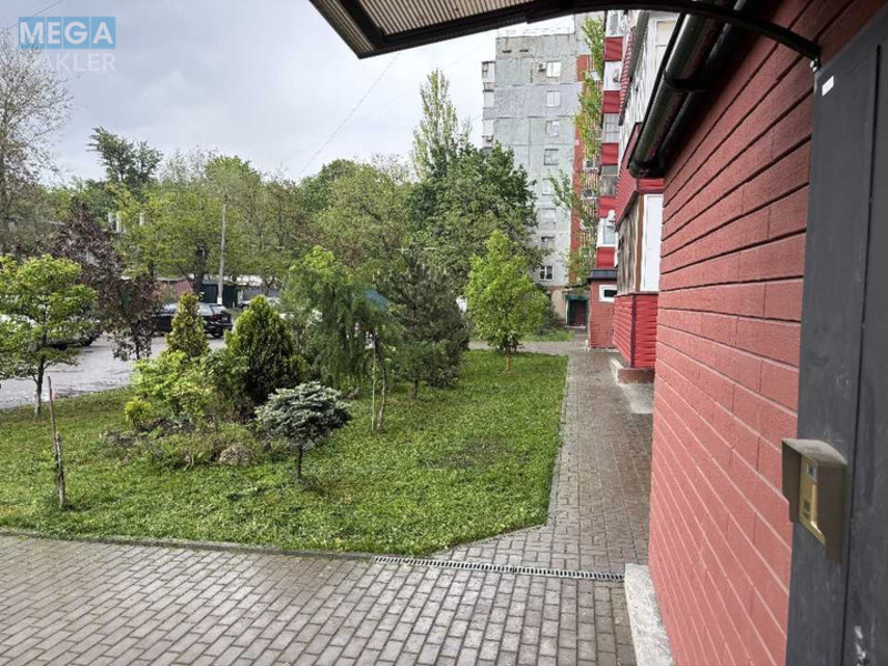 Продаж 3 кімнатної квартири (67,8/42,4/8), 3 пов. 5 пов. будинку, <a class="location-link" href="/zaporozhje/" title="Недвижимость Запоріжжя">Запоріжжя</a>, <a class="location-link" href="/zaporozhje/shevchenkovskij/" title="Недвижимость Шевченківський район">Шевченківський р-н</a>, Миколи Корищенка, 21А (изображение 1)