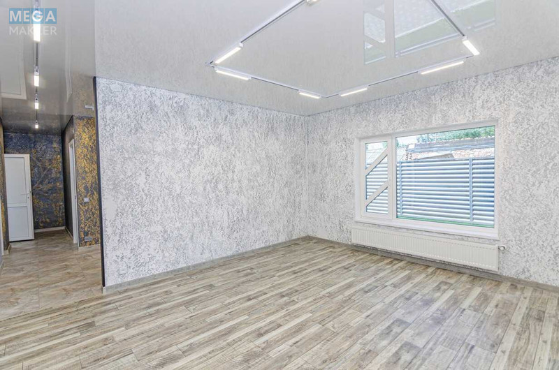 Продаж дома, 1 поверх, 75 кв.м, 3 кімнати, ділянка 1 сотка, <a class="location-link" href="/poltava/" title="Недвижимость Полтава">Полтава</a>, <a class="location-link" href="/poltava/oktyabrskij/" title="Недвижимость Жовтневий район">Жовтневий р-н</a>, Центральна, 1 (изображение 1)