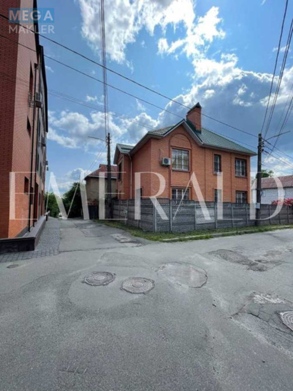 Продаж дома, 1 поверх, 83,40 кв.м, 4 кімнати, ділянка 5 соток, <a class="location-link" href="/kiev/" title="Недвижимость Київ">Київ</a>, <a class="location-link" href="/kiev/podolskij/" title="Недвижимость Подільський район">Подільський р-н</a>, Белицкий пер., 3 (изображение 1)