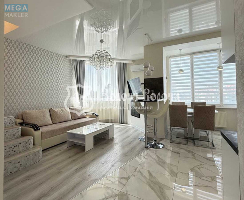 Продаж 3 кімнатної квартири (70/50/12), 9 пов. 10 пов. будинку, <a class="location-link" href="/sofievskaya-borshagovka/" title="Недвижимость Софіївська Борщагівка">Софіївська Борщагівка</a>, Боголюбова, 34 (изображение 1)