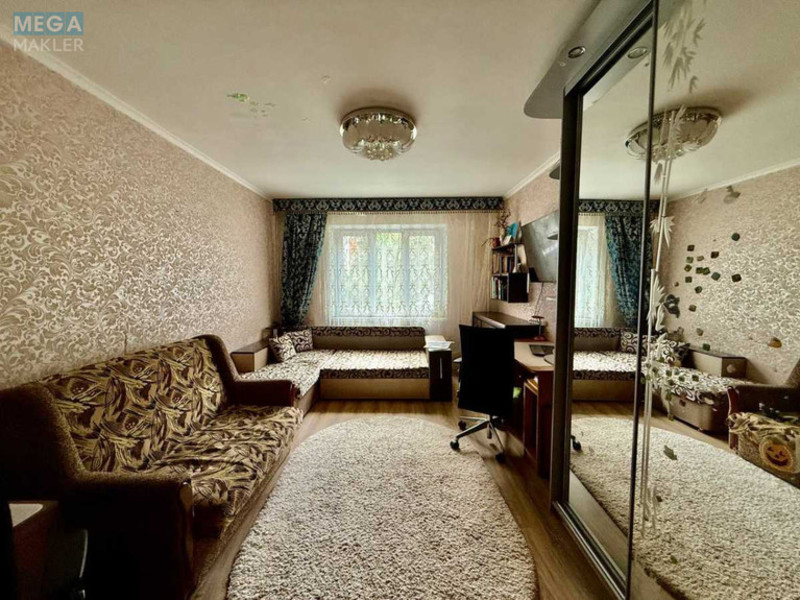 Продаж 3 кімнатної квартири (71/41/7,1), 1 пов. 10 пов. будинку, <a class="location-link" href="/kiev/" title="Недвижимость Київ">Київ</a>, <a class="location-link" href="/kiev/solomenskij/" title="Недвижимость Солом'янський район">Солом'янський р-н</a>, Леваневского ул., 8/7 (изображение 1)