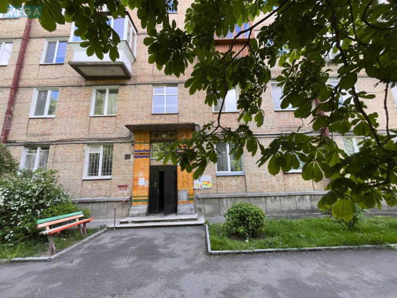 Продаж 3 кімнатної квартири (20/?/?), 1 пов. 5 пов. будинку, <a class="location-link" href="/kiev/" title="Недвижимость Київ">Київ</a>, <a class="location-link" href="/kiev/solomenskij/" title="Недвижимость Солом'янський район">Солом'янський р-н</a>, Уманська вул., 47 (изображение 1)