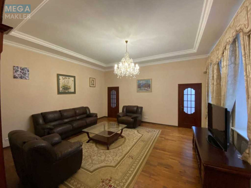 Оренда 3 кімнатної квартири, <a class="location-link" href="/kiev/" title="Недвижимость Київ">Київ</a>, <a class="location-link" href="/kiev/pecherskij/" title="Недвижимость Печерський район">Печерський р-н</a>, Крещатик ул., 15 (изображение 1)