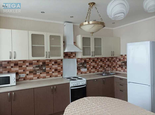 Оренда 3 кімнатної квартири, <a class="location-link" href="/kiev/" title="Недвижимость Київ">Київ</a>, <a class="location-link" href="/kiev/darnickij/" title="Недвижимость Дарницький район">Дарницький р-н</a>, Миколи Бажана просп., 8Б (изображение 1)