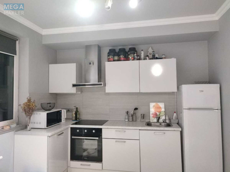 Оренда 2 кімнатної квартири, <a class="location-link" href="/kiev/" title="Недвижимость Київ">Київ</a>, <a class="location-link" href="/kiev/solomenskij/" title="Недвижимость Солом'янський район">Солом'янський р-н</a>, Богдановская ул., 7б (изображение 1)