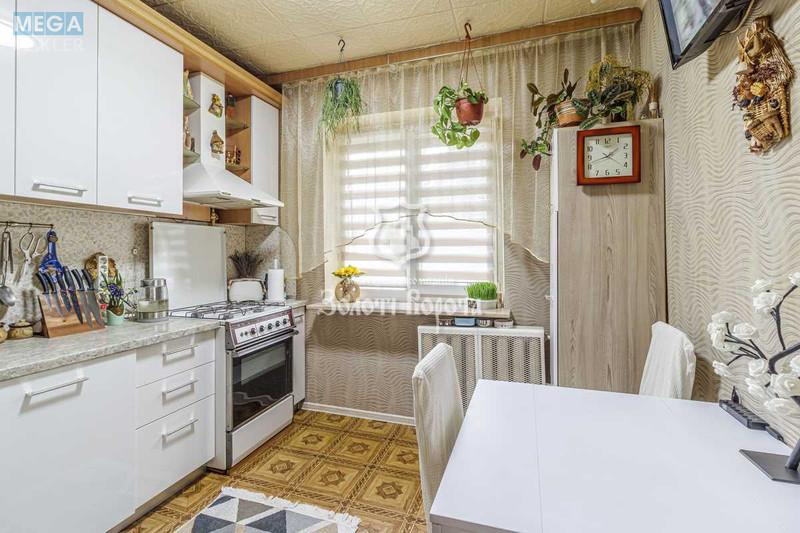 Продаж 3 кімнатної квартири (72/41/7,2), 1 пов. 9 пов. будинку, <a class="location-link" href="/kiev/" title="Недвижимость Київ">Київ</a>, <a class="location-link" href="/kiev/svyatoshinskij/" title="Недвижимость Святошинський район">Святошинський р-н</a>, Академіка Палладіна просп., 24 (изображение 1)
