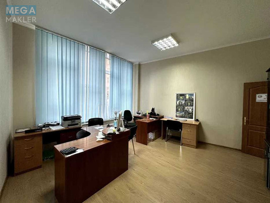 Оренда комерційної нерухомості, 22&nbsp;кв.м, под офис, <a class="location-link" href="/kiev/" title="Недвижимость Київ">Київ</a>, <a class="location-link" href="/kiev/solomenskij/" title="Недвижимость Солом'янський район">Солом'янський р-н</a>, Эрнста ул., 16В (изображение 1)