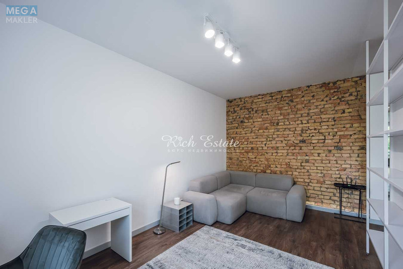 Оренда 3 кімнатної квартири, <a class="location-link" href="/kiev/" title="Недвижимость Київ">Київ</a>, <a class="location-link" href="/kiev/pecherskij/" title="Недвижимость Печерський район">Печерський р-н</a>, Ивана Мазепы ул., 3-Б (изображение 1)