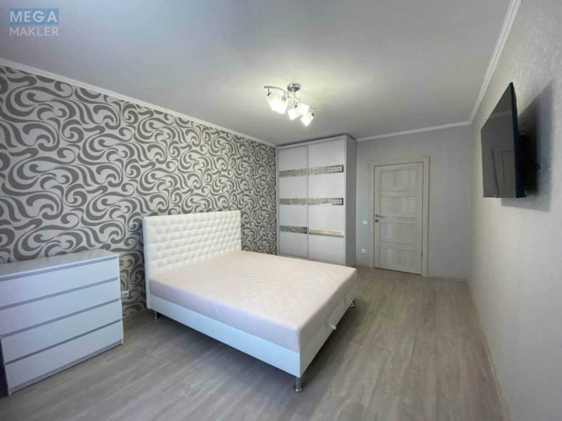 Оренда 1 кімнатної квартири, <a class="location-link" href="/kiev/" title="Недвижимость Київ">Київ</a>, <a class="location-link" href="/kiev/darnickij/" title="Недвижимость Дарницький район">Дарницький р-н</a>, Софьи Русовой ул., 7А (изображение 1)