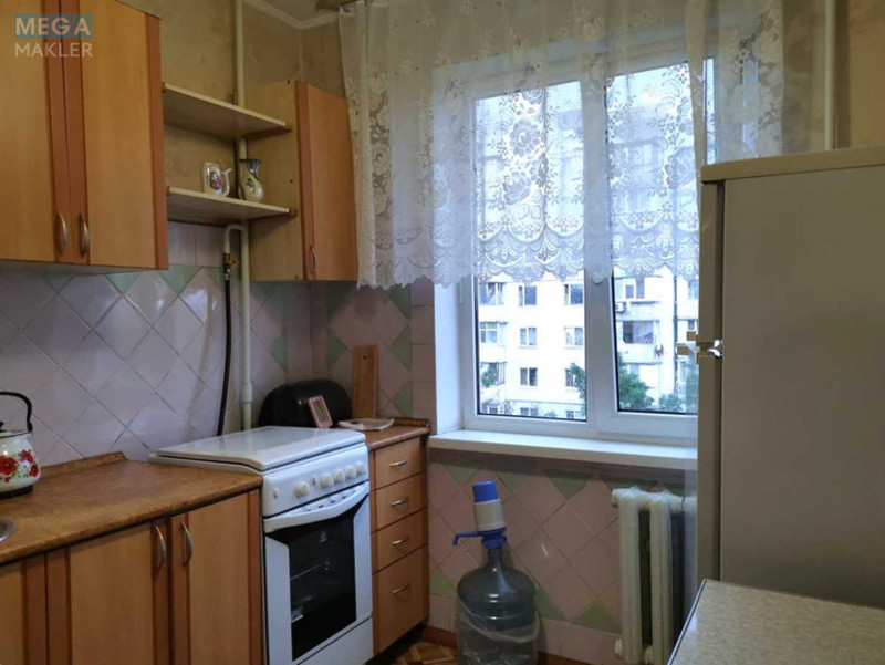 Оренда 2 кімнатної квартири, <a class="location-link" href="/kiev/" title="Недвижимость Київ">Київ</a>, <a class="location-link" href="/kiev/dneprovskij/" title="Недвижимость Дніпровський район">Дніпровський р-н</a>, Романа Шухевича просп., 10а (изображение 1)