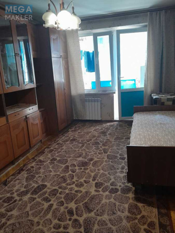 Продаж 3 кімнатної квартири (61/42/6), 4 пов. 5 пов. будинку, <a class="location-link" href="/kiev/" title="Недвижимость Київ">Київ</a>, <a class="location-link" href="/kiev/svyatoshinskij/" title="Недвижимость Святошинський район">Святошинський р-н</a>, Литвиненко-Вольгемут вул., 5А (изображение 1)