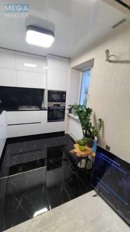 Продаж 3 кімнатної квартири (60/?/6), 4 пов. 5 пов. будинку, <a class="location-link" href="/dnepropetrovsk/" title="Недвижимость Дніпра">Дніпро</a>, Богдана Хмельницкого, 133 (изображение 1)