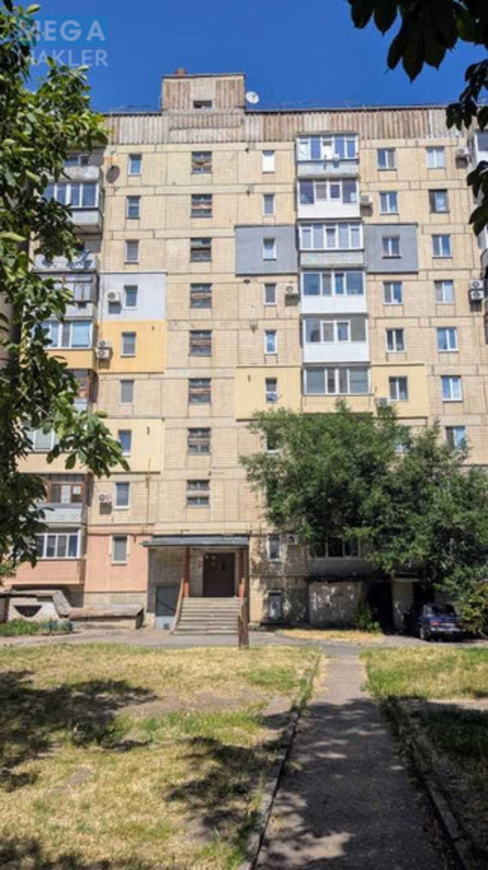 Продаж 1 кімнатної квартири (38/19,5/7), 9 пов. 9 пов. будинку, <a class="location-link" href="/kirovograd/" title="Недвижимость Кіровоград">Кіровоград</a>, провулок Кріпосний, 19А (изображение 1)