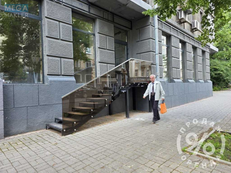 Продаж комерційної нерухомості, 147 кв.м, под магазин, <a class="location-link" href="/kiev/" title="Недвижимость Київ">Київ</a>, <a class="location-link" href="/kiev/pecherskij/" title="Недвижимость Печерський район">Печерський р-н</a>, Інститутська вул., 24/7 (изображение 1)