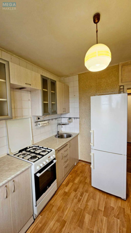 Продаж 2 кімнатної квартири (49/?/8), 7 пов. 9 пов. будинку, <a class="location-link" href="/dneprodzerzhinsk/" title="Недвижимость Кам'янське">Каменское</a>, бульвар Героев, 16 (изображение 1)