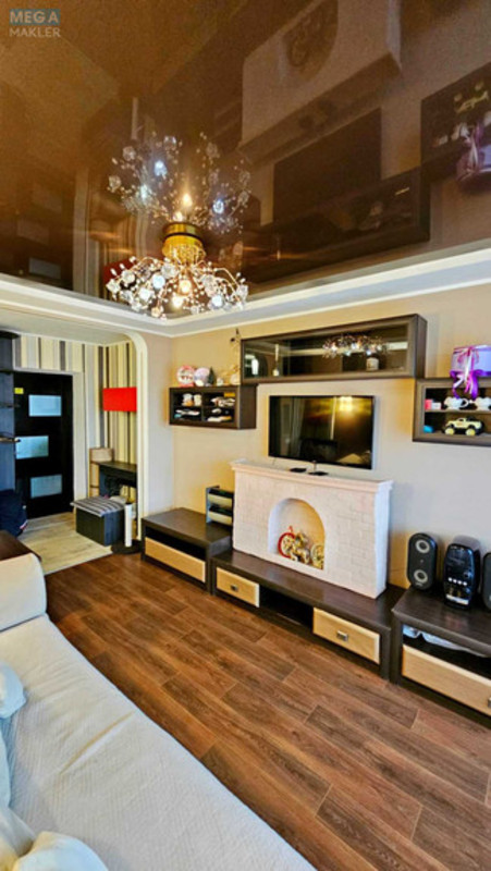 Продаж 3 кімнатної квартири (60/44,6/5,6), 5 пов. 5 пов. будинку, <a class="location-link" href="/dneprodzerzhinsk/" title="Недвижимость Кам'янське">Каменское</a>, Тараса Шевченка, 53 (изображение 1)