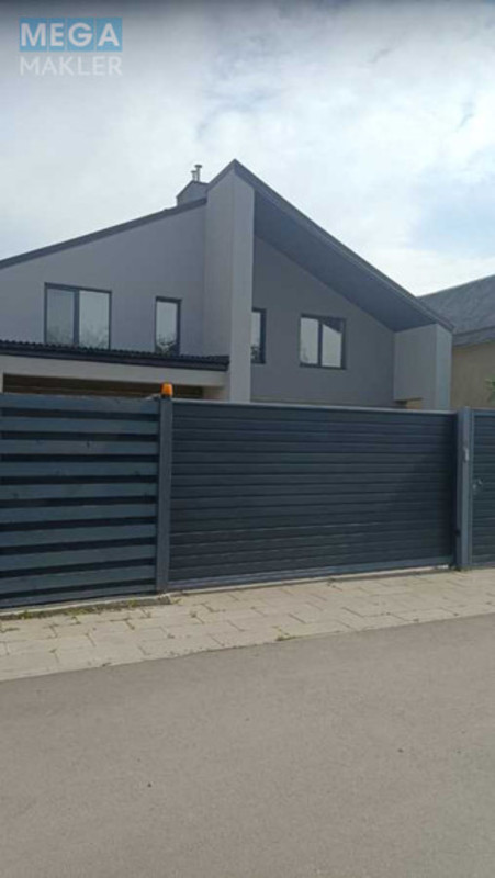 Продаж дома, 2 поверху, 129 кв.м, 3 кімнати, ділянка 3,30 сотки, <a class="location-link" href="/kiev/" title="Недвижимость Київ">Київ</a>, <a class="location-link" href="/kiev/svyatoshinskij/" title="Недвижимость Святошинський район">Святошинський р-н</a>, 23-а Садова вул. (изображение 1)