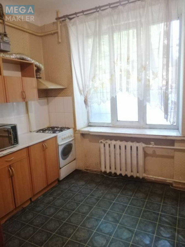 Оренда 2 кімнатної квартири, <a class="location-link" href="/kiev/" title="Недвижимость Київ">Київ</a>, <a class="location-link" href="/kiev/solomenskij/" title="Недвижимость Солом'янський район">Солом'янський р-н</a>, Мартиросяна вул., 13 (изображение 1)