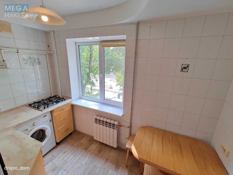 Продаж 2 кімнатної квартири (49/32/6,5), 4 пов. 5 пов. будинку, <a class="location-link" href="/dnepropetrovsk/" title="Недвижимость Дніпра">Дніпро</a>, батумская, 10 (изображение 1)