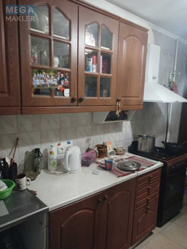 Оренда кімнати (підселення), <a class="location-link" href="/kiev/" title="Недвижимость Київ">Київ</a>, <a class="location-link" href="/kiev/dneprovskij/" title="Недвижимость Дніпровський район">Дніпровський р-н</a>, Верховної Ради бульв., 19 (изображение 1)