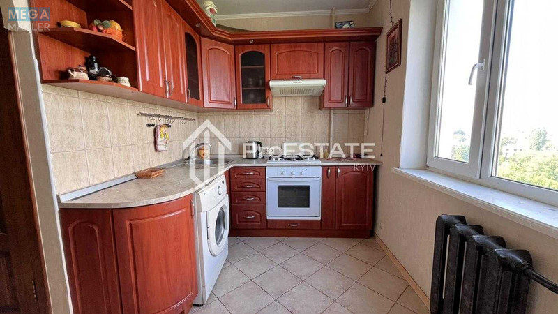 Продаж 3 кімнатної квартири (70/39/7), 8 пов. 10 пов. будинку, <a class="location-link" href="/borispol/" title="Недвижимость Бориспіль">Бориспіль</a>, Головатого, 8 (изображение 1)