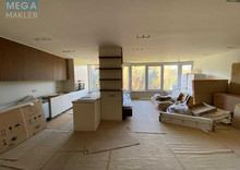 Продаж 3 кімнатної квартири (131/?/22), 3 пов. 9 пов. будинку